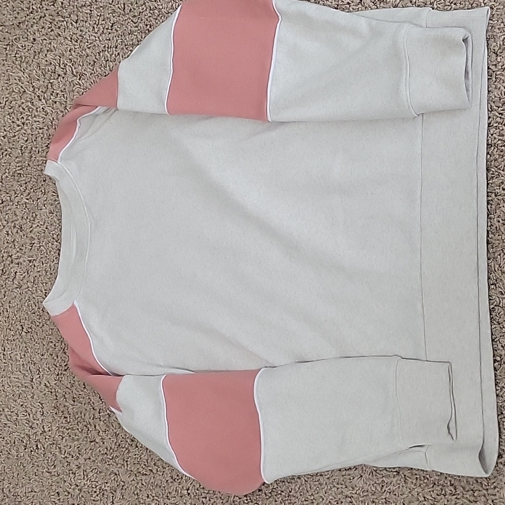 New without tags american eagle sweatshirt